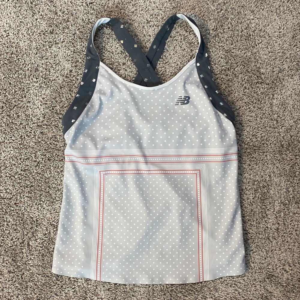 NWT New Balance Size L Athletic Tank with Built In Sports Bra Gray White Red